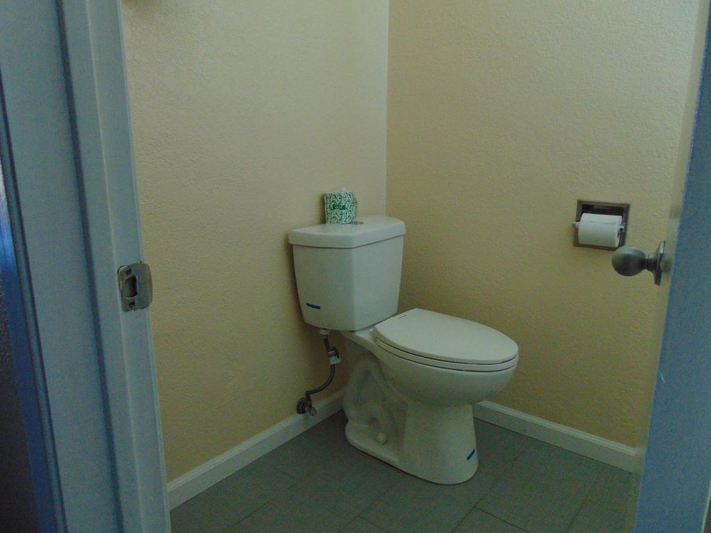 Heart Of Texas Motel Austin Room photo